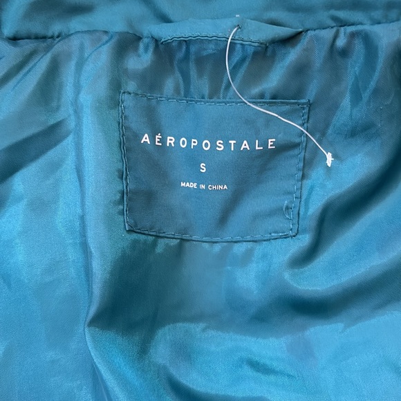 Aeropostale size small vest - Picture 2 of 4
